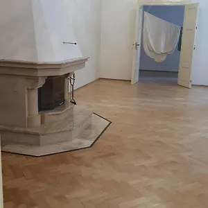  Pensjonat Private In Shared Luxurious Palace Like With 2 Bathrooms Including Whirlpool And Virtual Reality