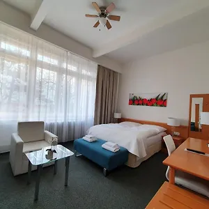 Pensión Jana - Domov Mládeže, Praga