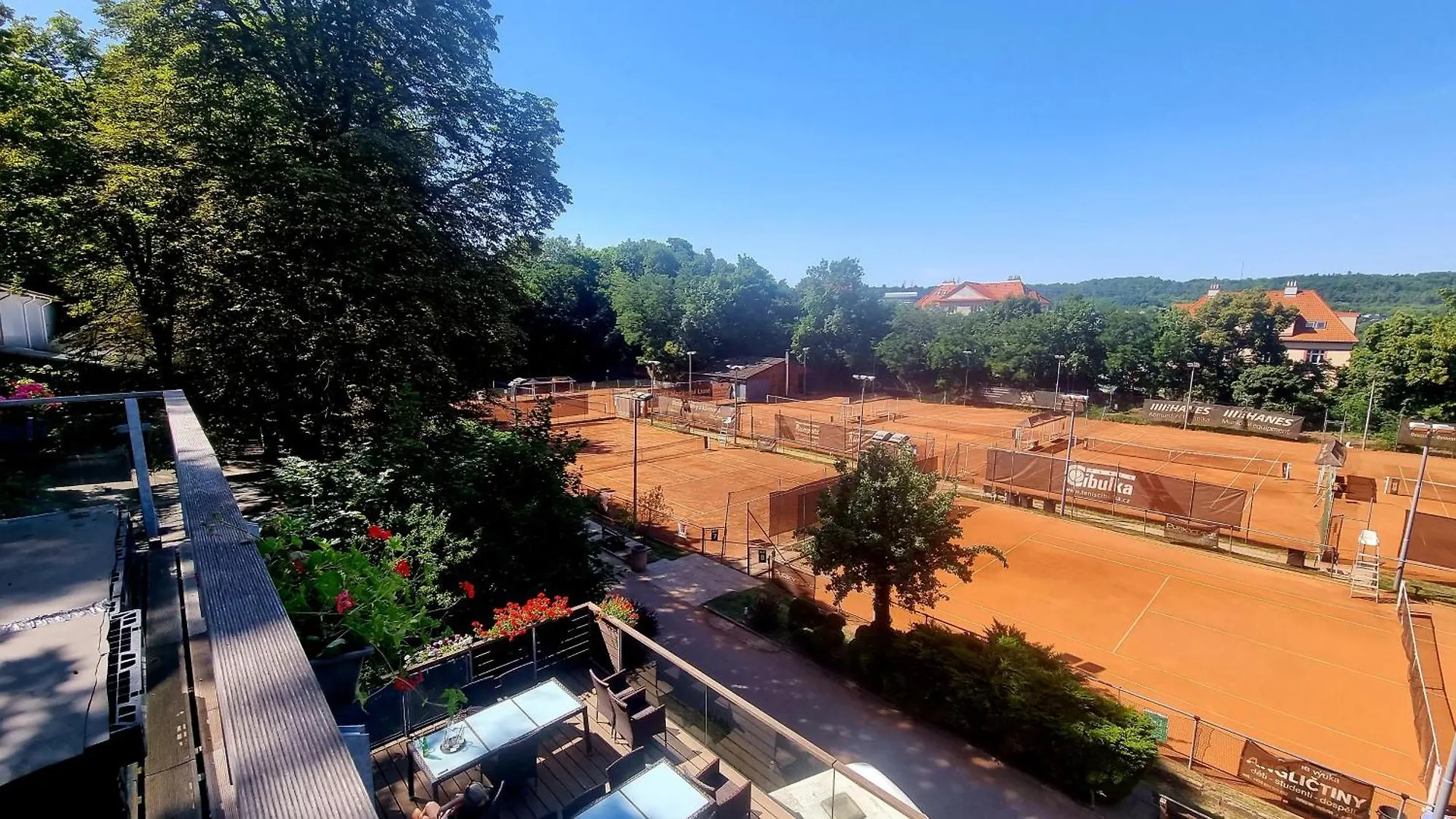 Tenis Cibulka Suites Prague Czech Republic